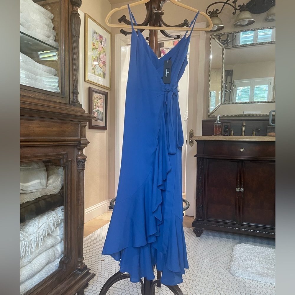 NWT Lulu’s ruffle wrap dress. Size XXS